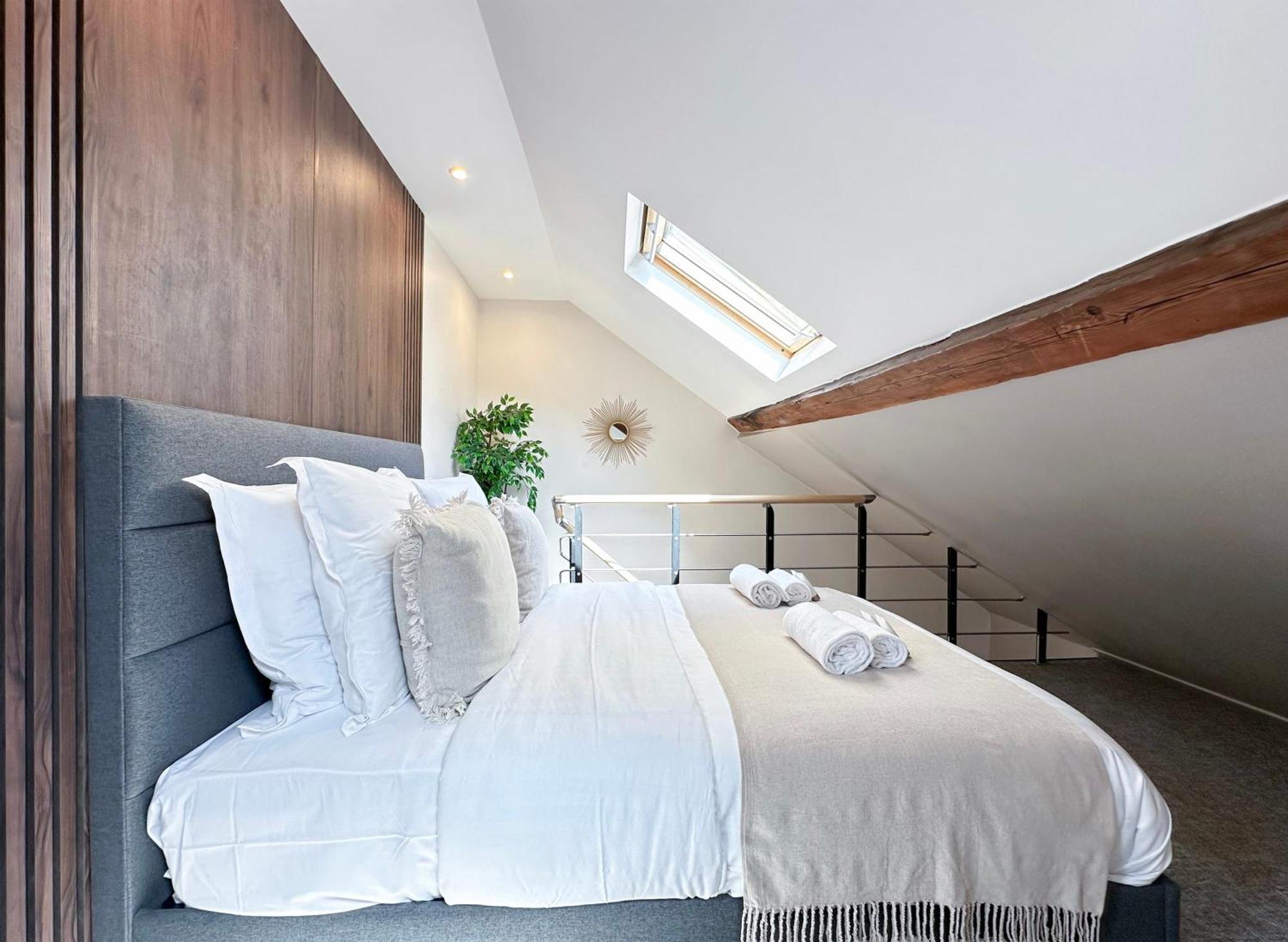 Апартаменты Stylish & Chic Duplex Near Eiffel Tower Париж Экстерьер фото