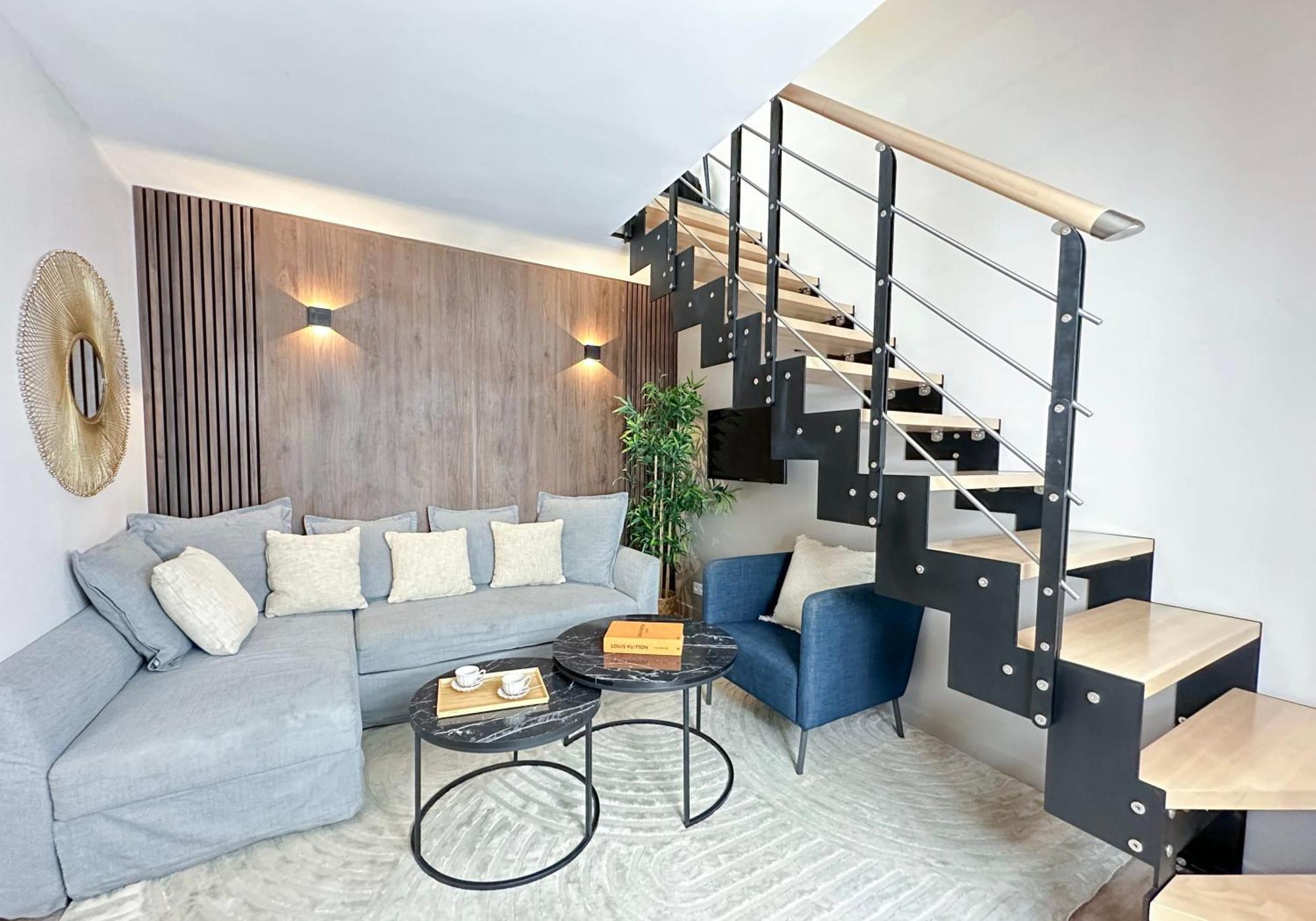 Апартаменты Stylish & Chic Duplex Near Eiffel Tower Париж Экстерьер фото