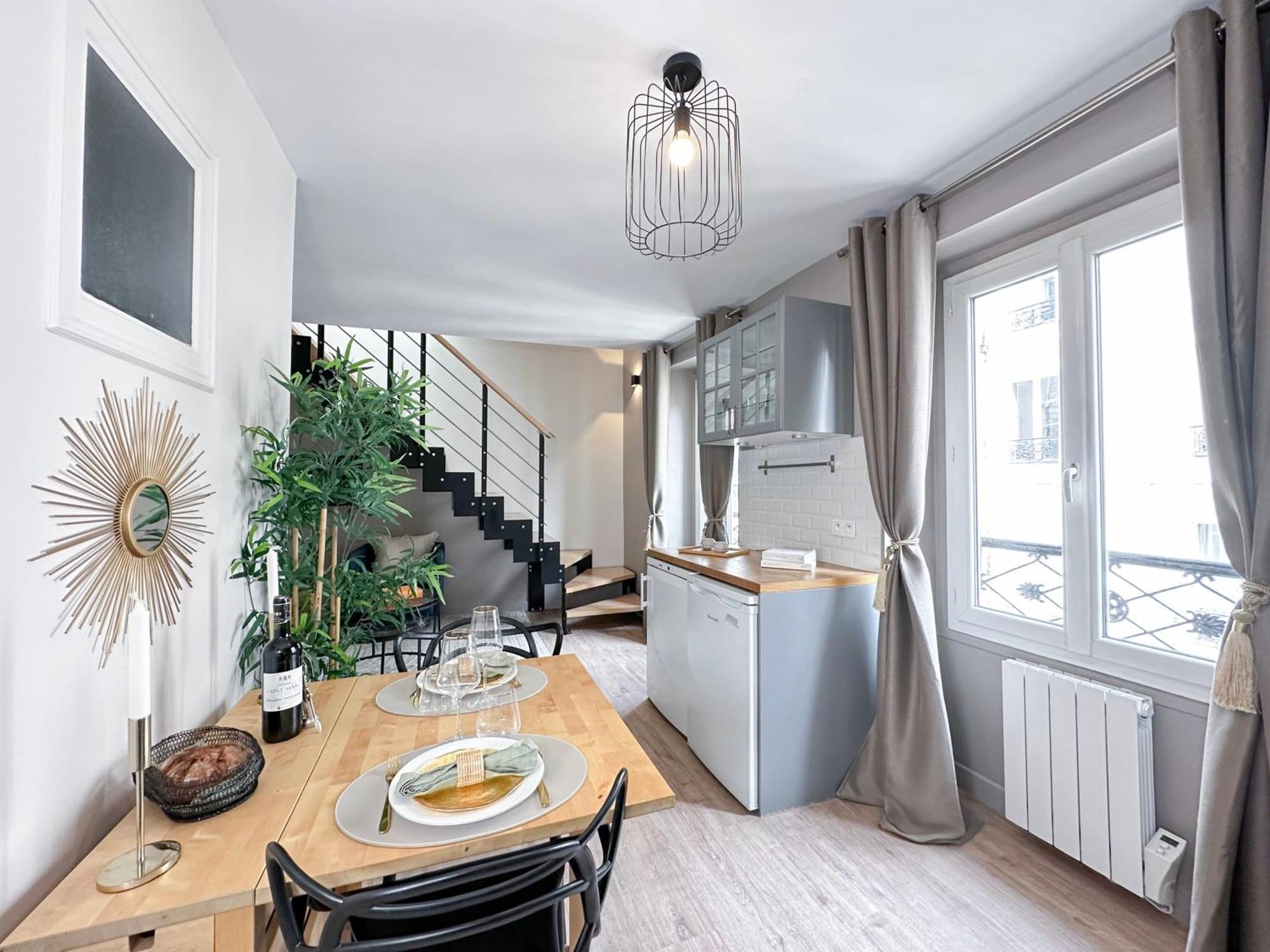 Апартаменты Stylish & Chic Duplex Near Eiffel Tower Париж Экстерьер фото