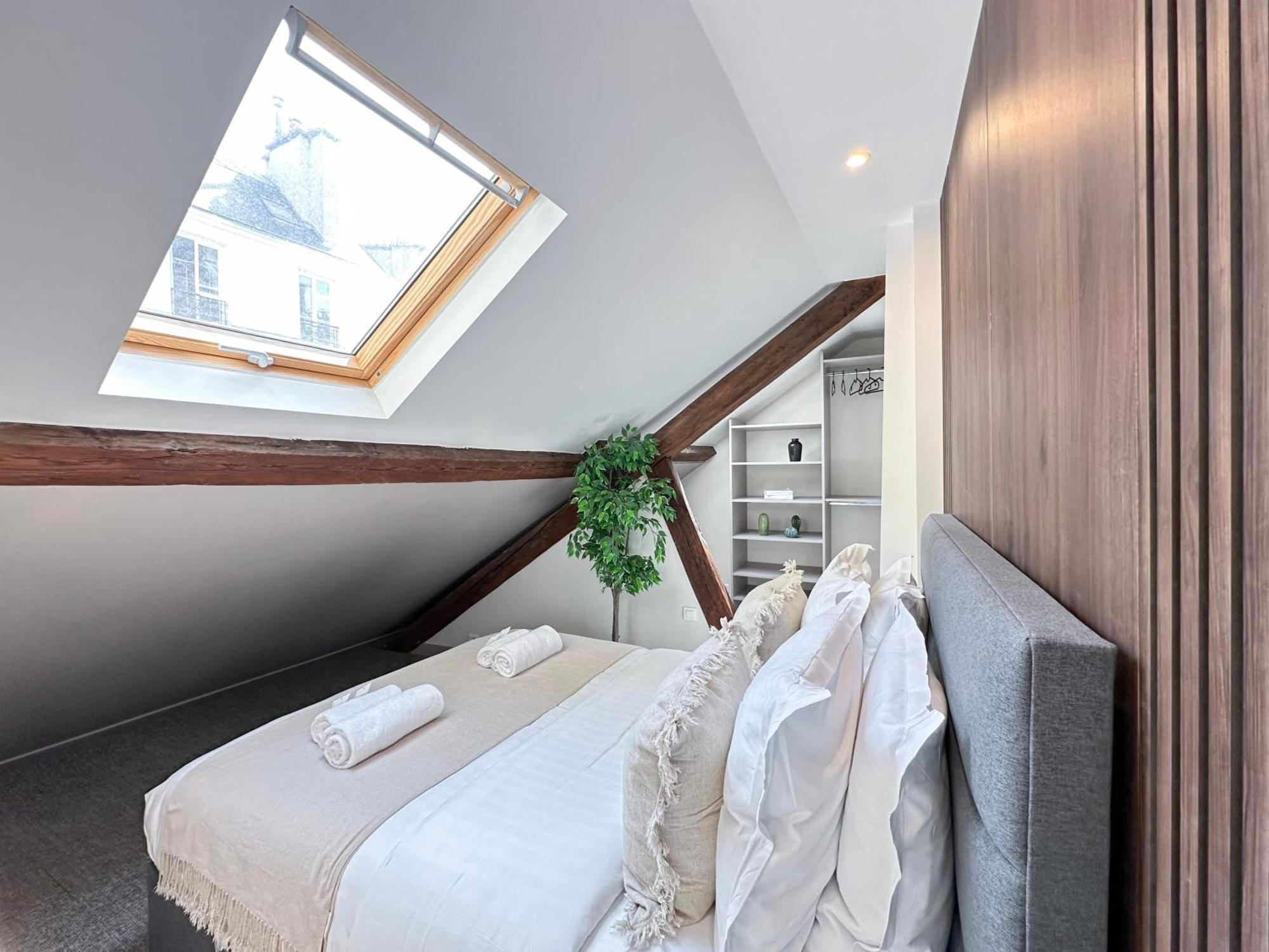 Апартаменты Stylish & Chic Duplex Near Eiffel Tower Париж Экстерьер фото