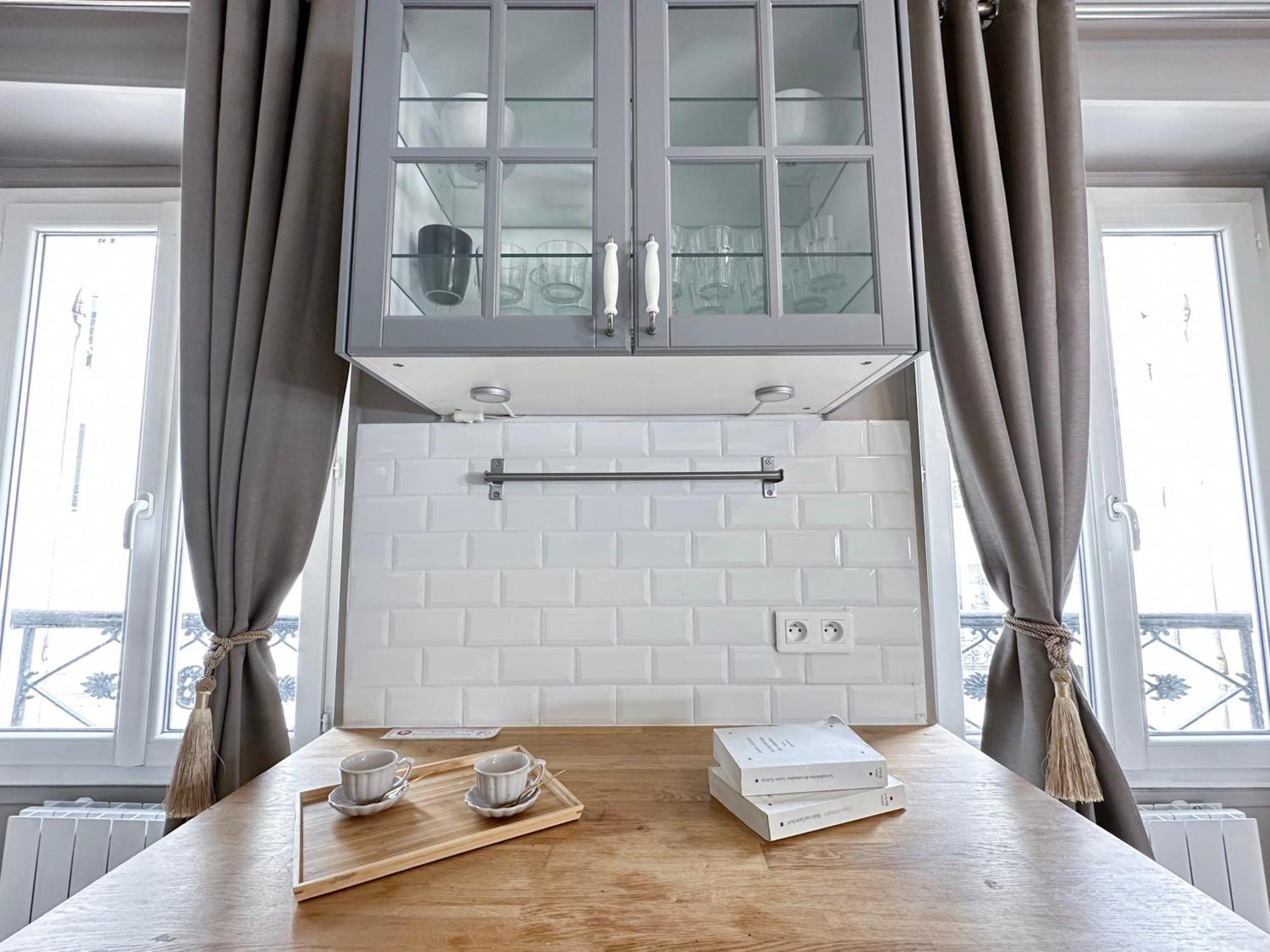 Апартаменты Stylish & Chic Duplex Near Eiffel Tower Париж Экстерьер фото